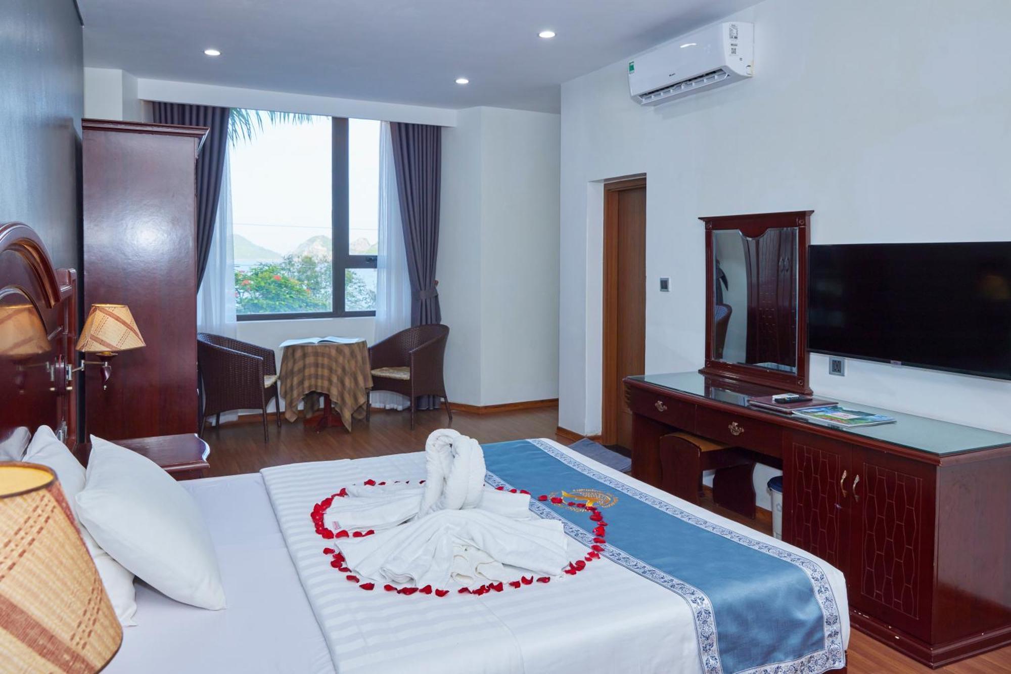 Gieng Ngoc Sea Moutain View Cat Ba Hotel Dong Khe Sau Exterior foto